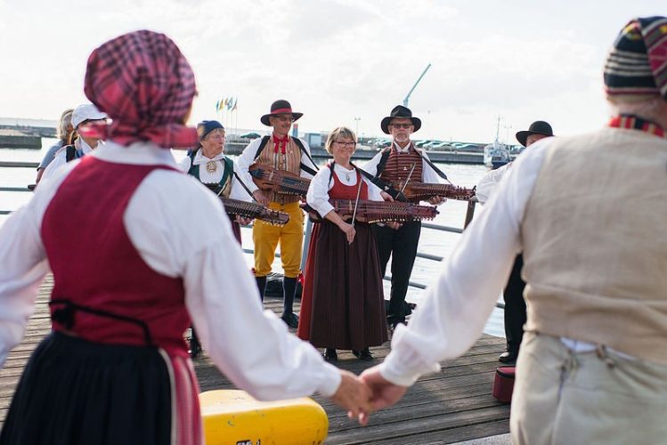 Utländska Casinon håller folkmusiken levande - eller!?